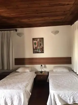 Standard Tek Büyük veya İki Ayrı Yataklı Oda