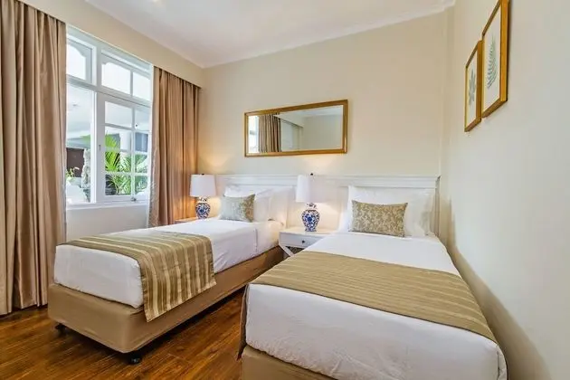 Deluxe Oda, Balkon, Havuz Manzaralı