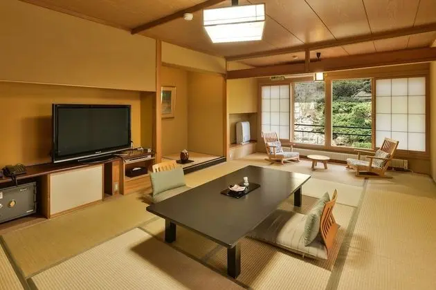 Traditional Oda (Japanese, Room Only or Breakfast)