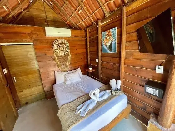 Bungalow with Kitchen