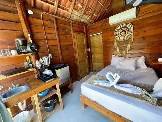 Bungalow with Kitchen