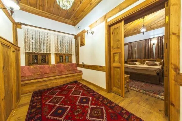 Deluxe 3 Kişilik Oda