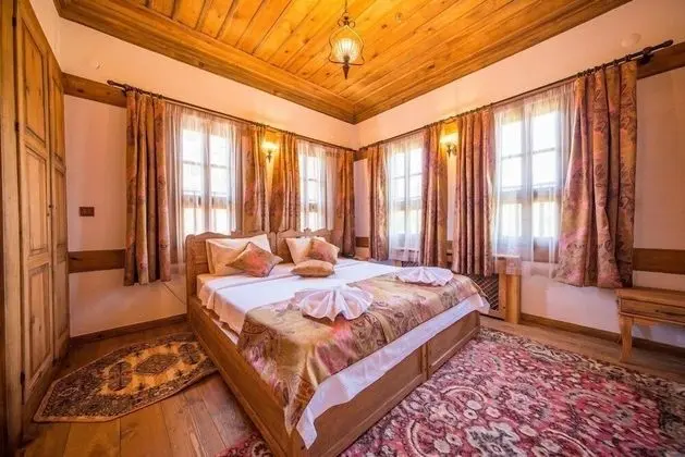 Deluxe Tek Büyük veya İki Ayrı Yataklı Oda
