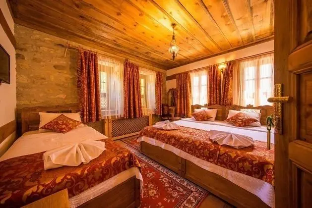 Deluxe Üç Kişilik Oda