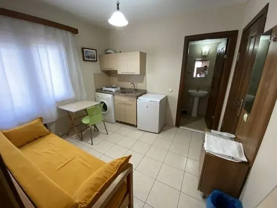 Apart Daire, Küçük Mutfak
