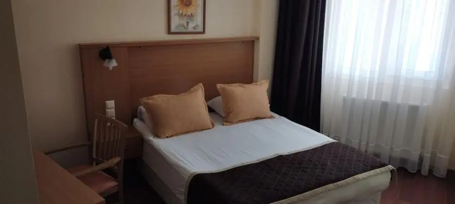 Ekonomik Oda, Kara Tarafı, Balkonsuz