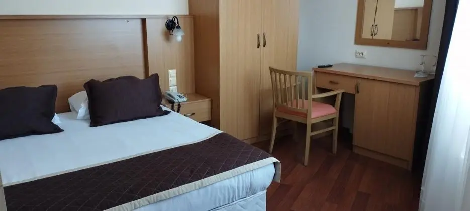 Ekonomik Oda, Kara Tarafı, Balkonsuz