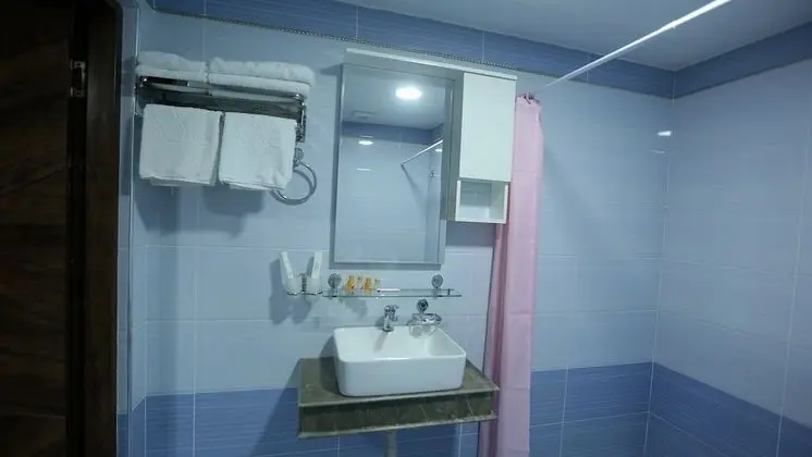 Standard Tek Büyük veya İki Ayrı Yataklı Oda