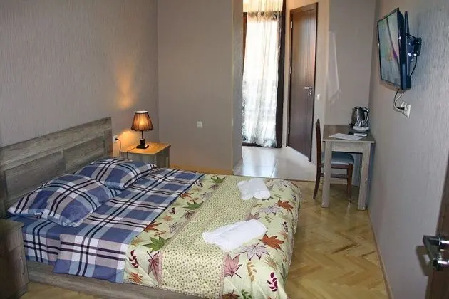 Comfort Tek Büyük Yataklı Oda, 1 Büyük (Queen) Boy Yatak, Balkon, Köşe