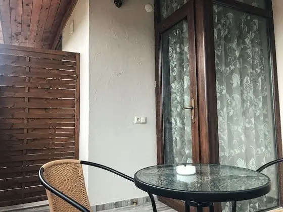 Comfort Tek Büyük Yataklı Oda, 1 Büyük (Queen) Boy Yatak, Balkon, Köşe