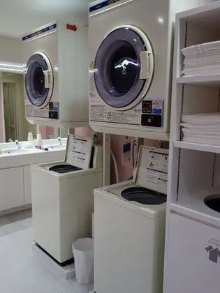 Ortak Ranzalı Oda, Sadece kadınlar için, Sigara İçilmez (Capsule, without TV)