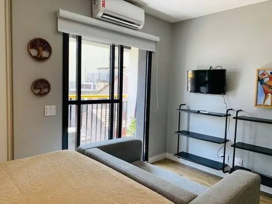 City Tek Büyük Yataklı Oda