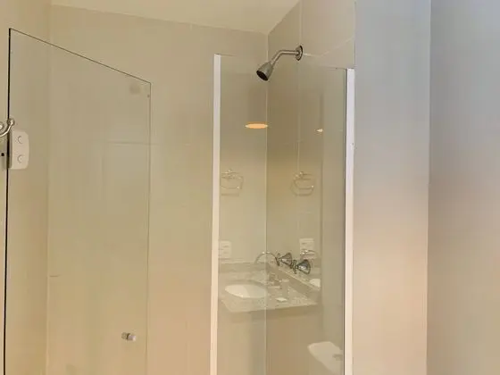 City Tek Büyük Yataklı Oda