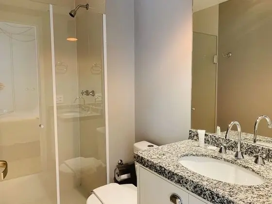 City Tek Büyük Yataklı Oda