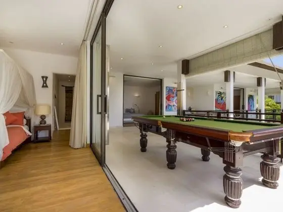 Deluxe Villa, 4 Yatak Odası, Havuz Manzaralı, Bahçeli
