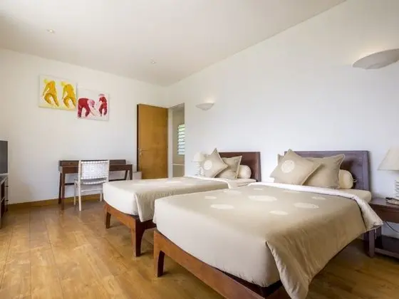 Deluxe Villa, 4 Yatak Odası, Havuz Manzaralı, Bahçeli