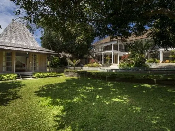 Deluxe Villa, 4 Yatak Odası, Havuz Manzaralı, Bahçeli