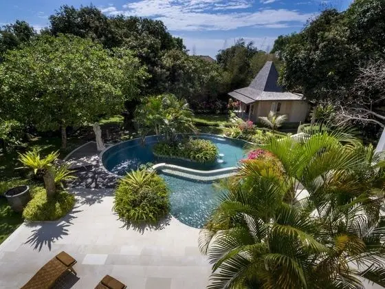 Deluxe Villa, 4 Yatak Odası, Havuz Manzaralı, Bahçeli