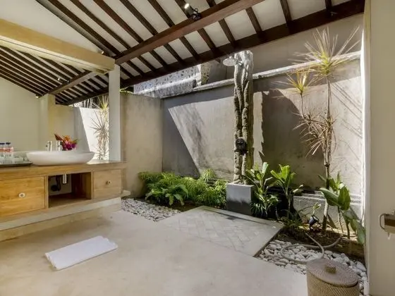 Deluxe Villa, 4 Yatak Odası, Havuz Manzaralı, Bahçeli