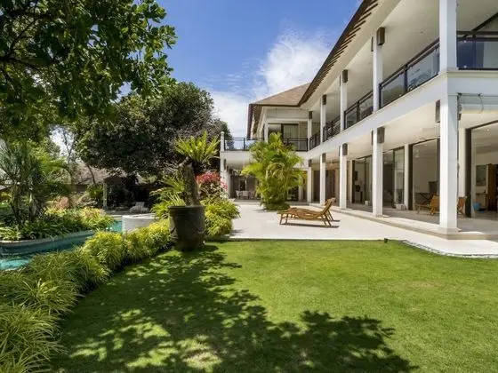 Deluxe Villa, 4 Yatak Odası, Havuz Manzaralı, Bahçeli