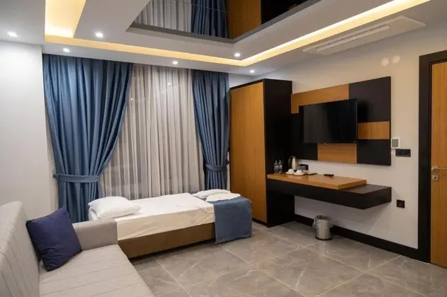 Suite Oda Balkonlu, Deniz ve Doğa Manzaralı, Balkonlu