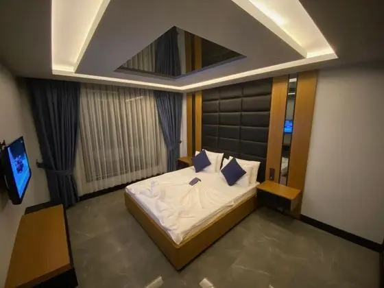 Suite Oda Balkonlu, Deniz ve Doğa Manzaralı, Balkonlu