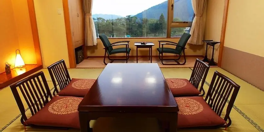 Traditional Dört Kişilik Oda, Ortak Banyo (Japanese Style)