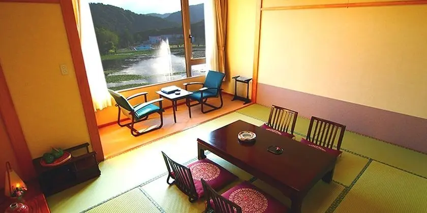Traditional Dört Kişilik Oda, Ortak Banyo (Japanese Style)