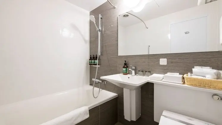 Premium Oda, 2 Tek Kişilik Yatak, Business Dinlenme Salonu Kullanımı
