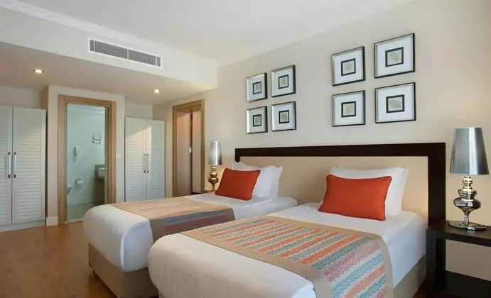 https://imagessl.etstur.com/files/images/hotelImages/TR/50440/l/Akka-Alinda-Hotel-Oda-112336.jpg