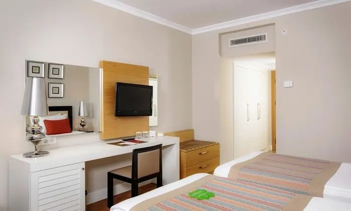 https://imagessl.etstur.com/files/images/hotelImages/TR/50440/l/Akka-Alinda-Hotel-Oda-252686.jpg