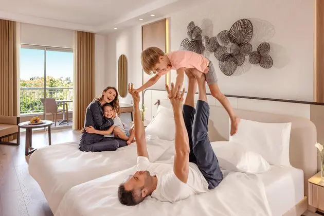 https://images.etstur.com/imgproxy/resize/2560x1440/files/images/hotelImages/etsrooms/44/AKKA_Hotels_Antedon_20250728100532_4.jpg