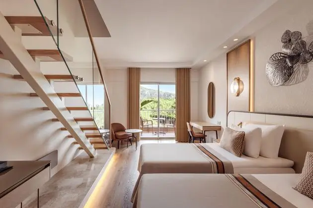 https://images.etstur.com/imgproxy/resize/2560x1440/files/images/hotelImages/etsrooms/44/AKKA_Hotels_Antedon_20250728100534_8.jpg