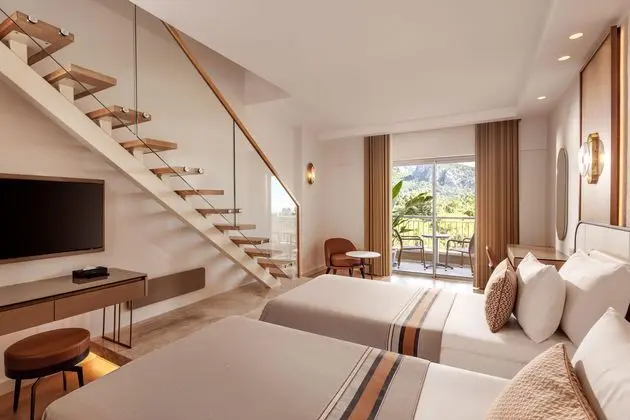 https://images.etstur.com/imgproxy/resize/2560x1440/files/images/hotelImages/etsrooms/44/AKKA_Hotels_Antedon_20250728100535_9.jpg