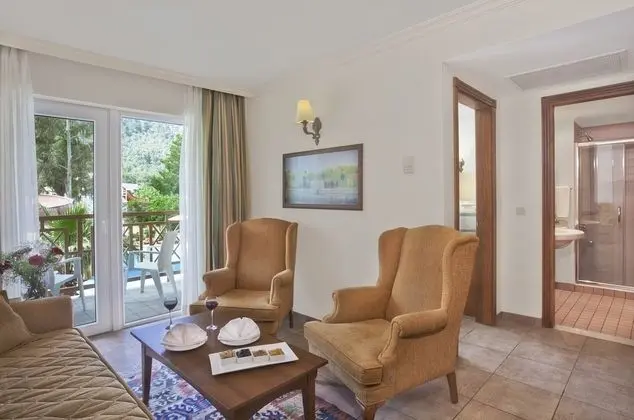 https://imagessl.etstur.com/files/images/hotelImages/TR/50678/l/Akka-Claros-Hotel-Oda-21106.jpg