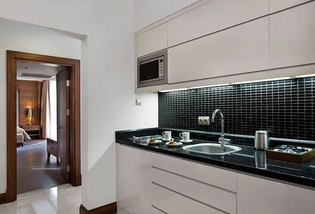 https://imagessl.etstur.com/files/images/hotelImages/TR/67970/l/Akka-Residence-Villas-Oda-41842.JPG
