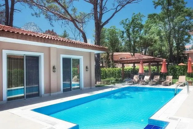 Safir Villa Havuzu