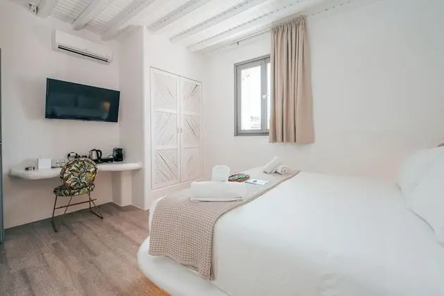 Deluxe Tek Büyük Yataklı Oda