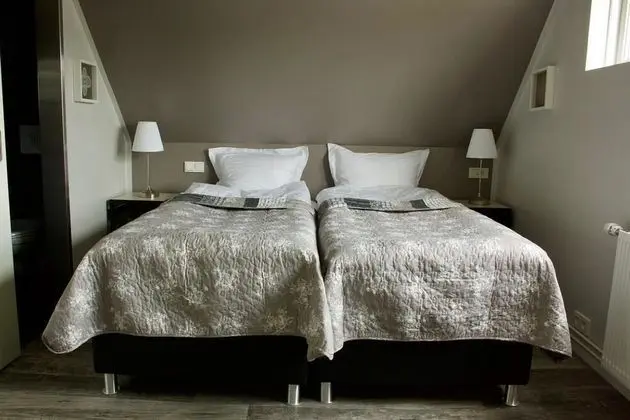 Tek Büyük veya İki Ayrı Yataklı Oda, Özel Banyo