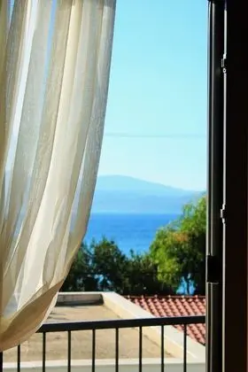 Junior Room, Non Smoking, Partial Sea View