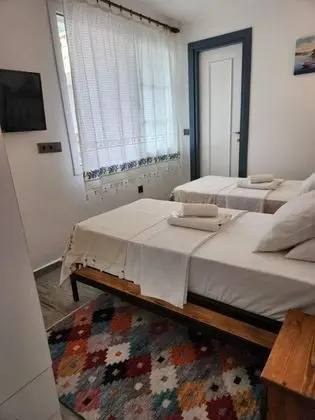 Ekonomik Oda, Havuz Manzaralı