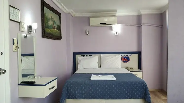 Tek Büyük Yataklı Oda