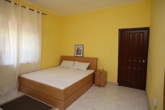 Tek Büyük Yataklı Oda, Sigara İçilmez