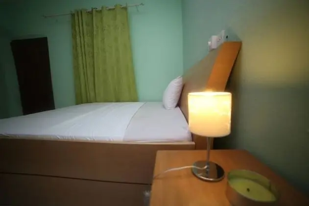 Tek Büyük Yataklı Oda, Sigara İçilmez