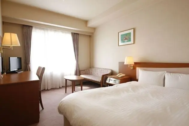 Tek Kişilik Oda, Sigara İçilebilir