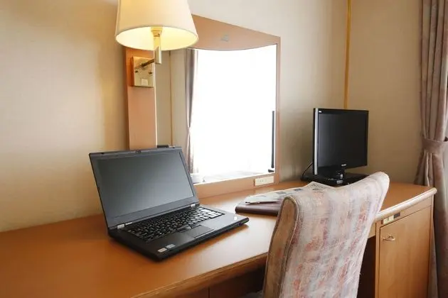 Tek Kişilik Oda, Sigara İçilebilir