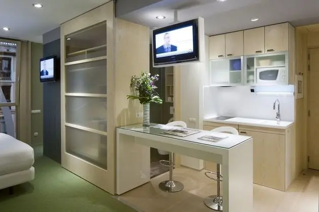 Apartment, Kichenette