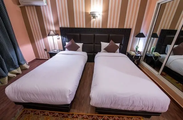 Üç Kişilik Oda
