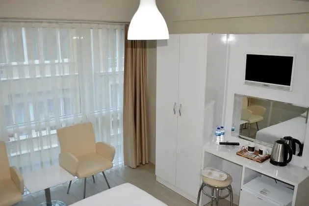 Tek Büyük Yataklı Oda