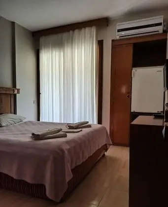 Standard Tek Büyük Yataklı Oda